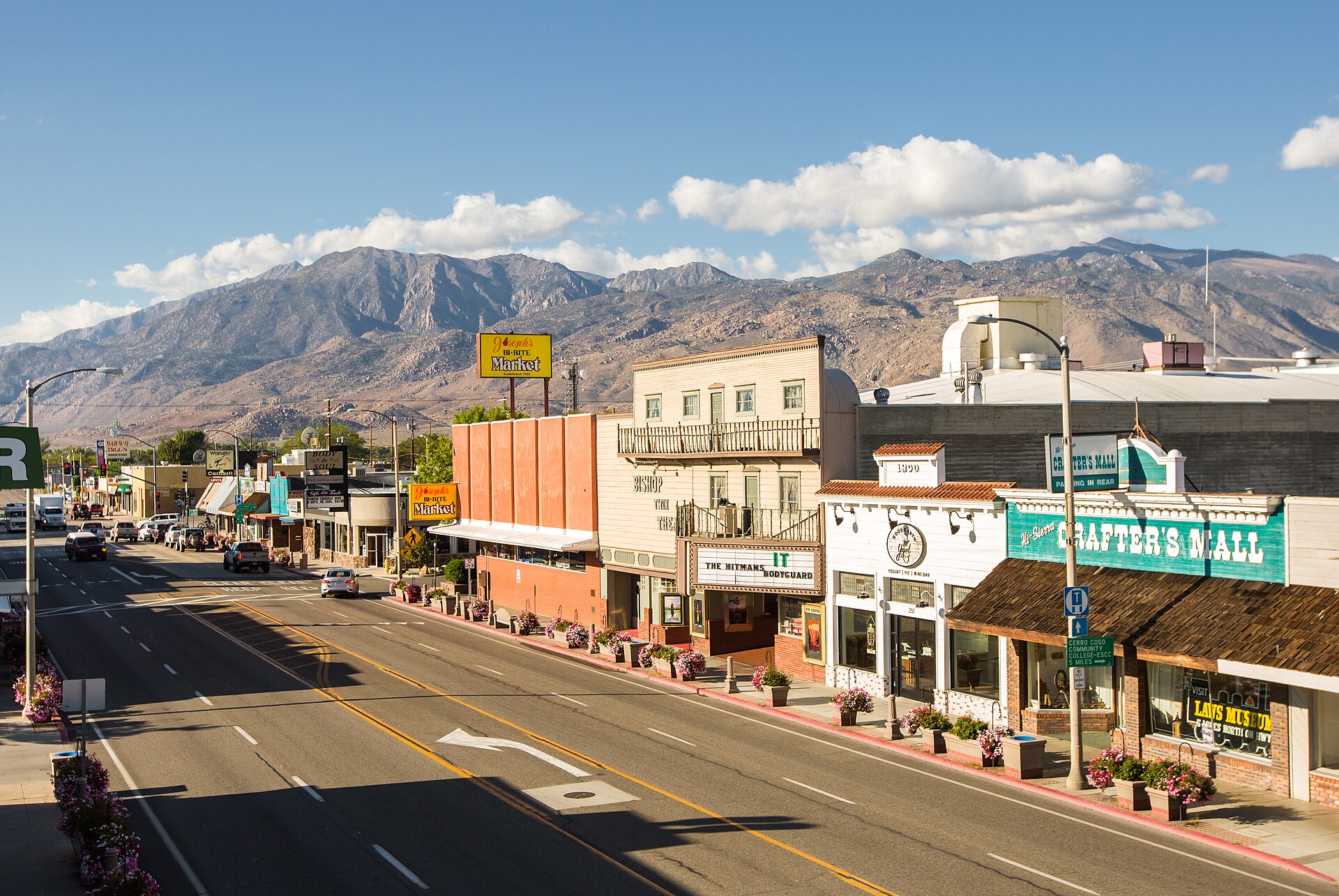 Traveling along Highway 395, Bishop, CA sits near the Sierra Nevada Mountain Range