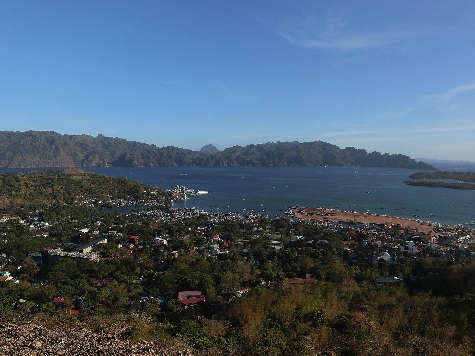 Coron skyline view from Mount Tapyas